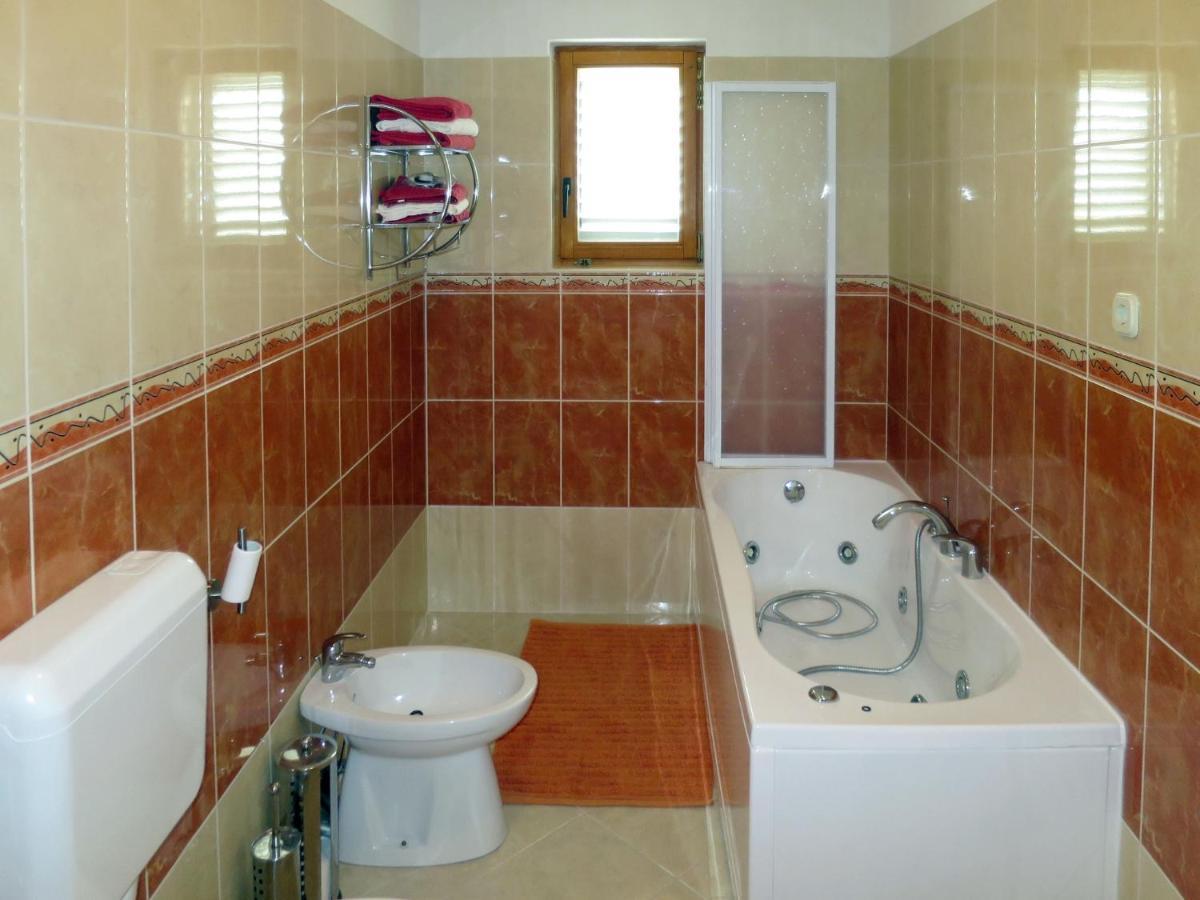Apartment Suzi-1 By Interhome Rogoznica  Ngoại thất bức ảnh