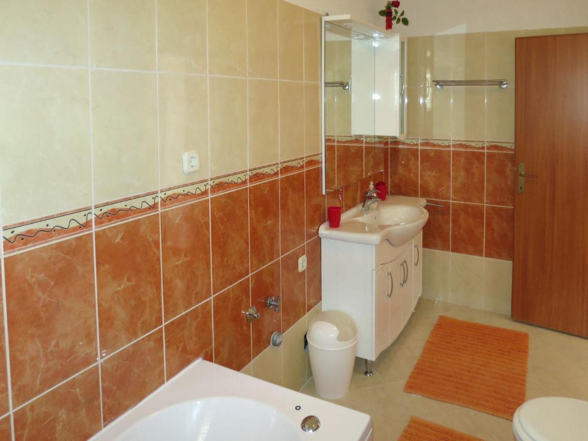 Apartment Suzi-1 By Interhome Rogoznica  Ngoại thất bức ảnh
